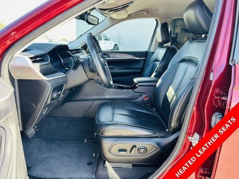 Used 2021 Jeep Grand Cherokee L Limited image 3