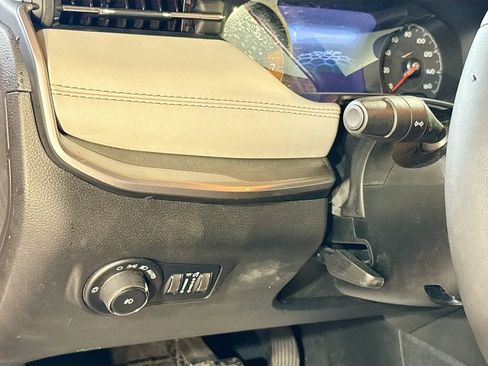 Used 2026 Jeep Compass Limited image 11