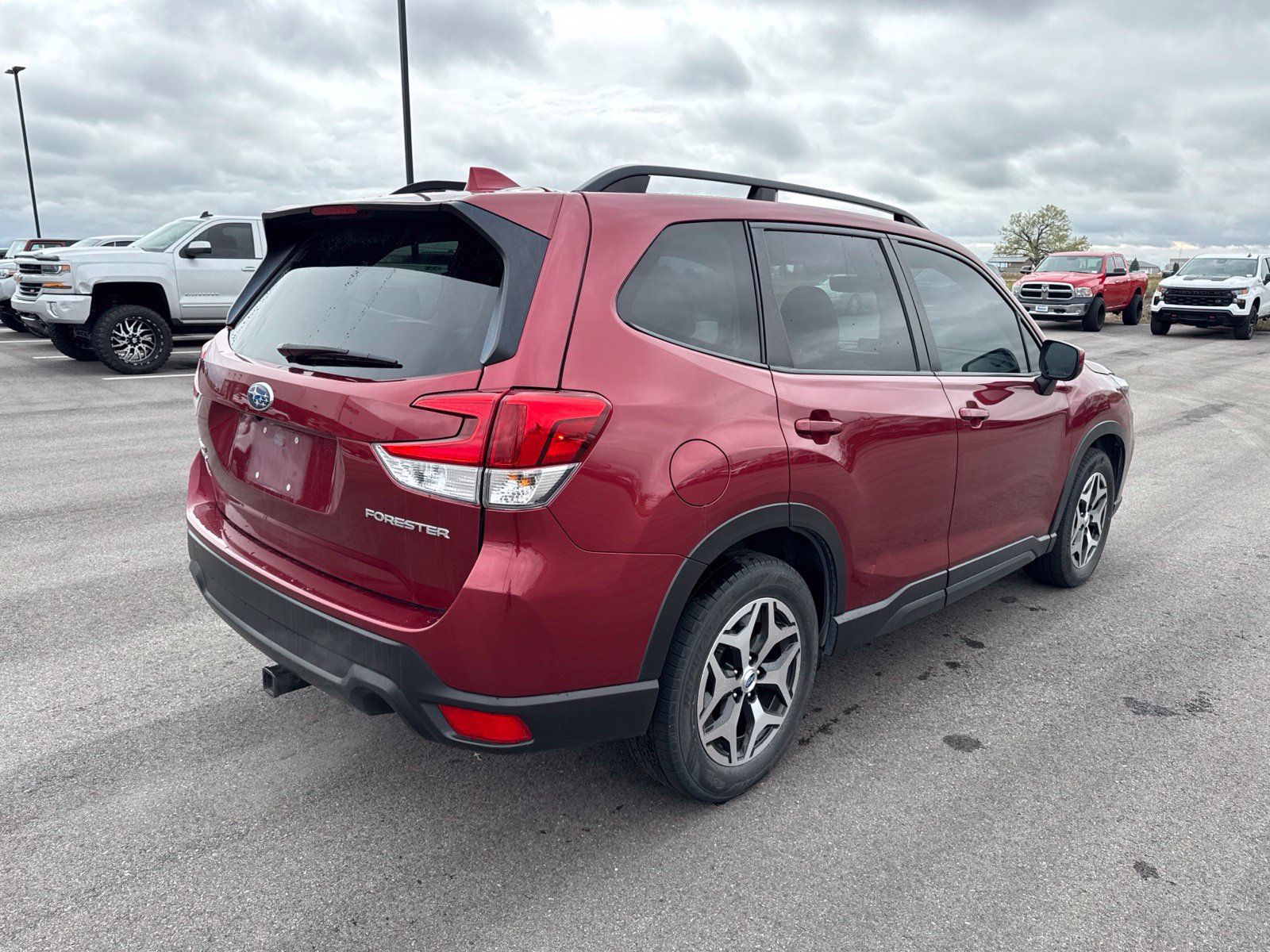 Used 2020 Subaru Forester Premium AWD/4WD image 6