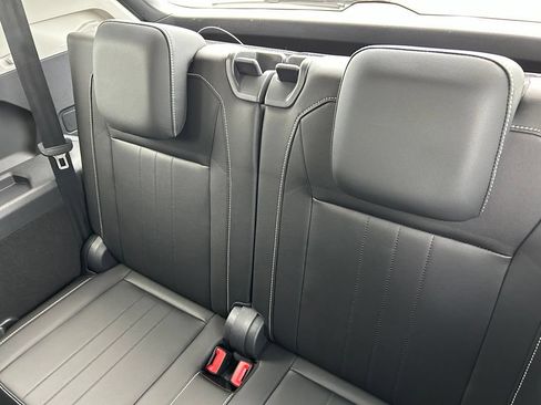 Used 2023 Volkswagen Tiguan SE w/ Panoramic Sunroof Package FWD image 52