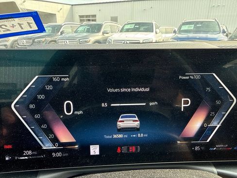Used 2025 BMW 330i Sedan RWD image 9