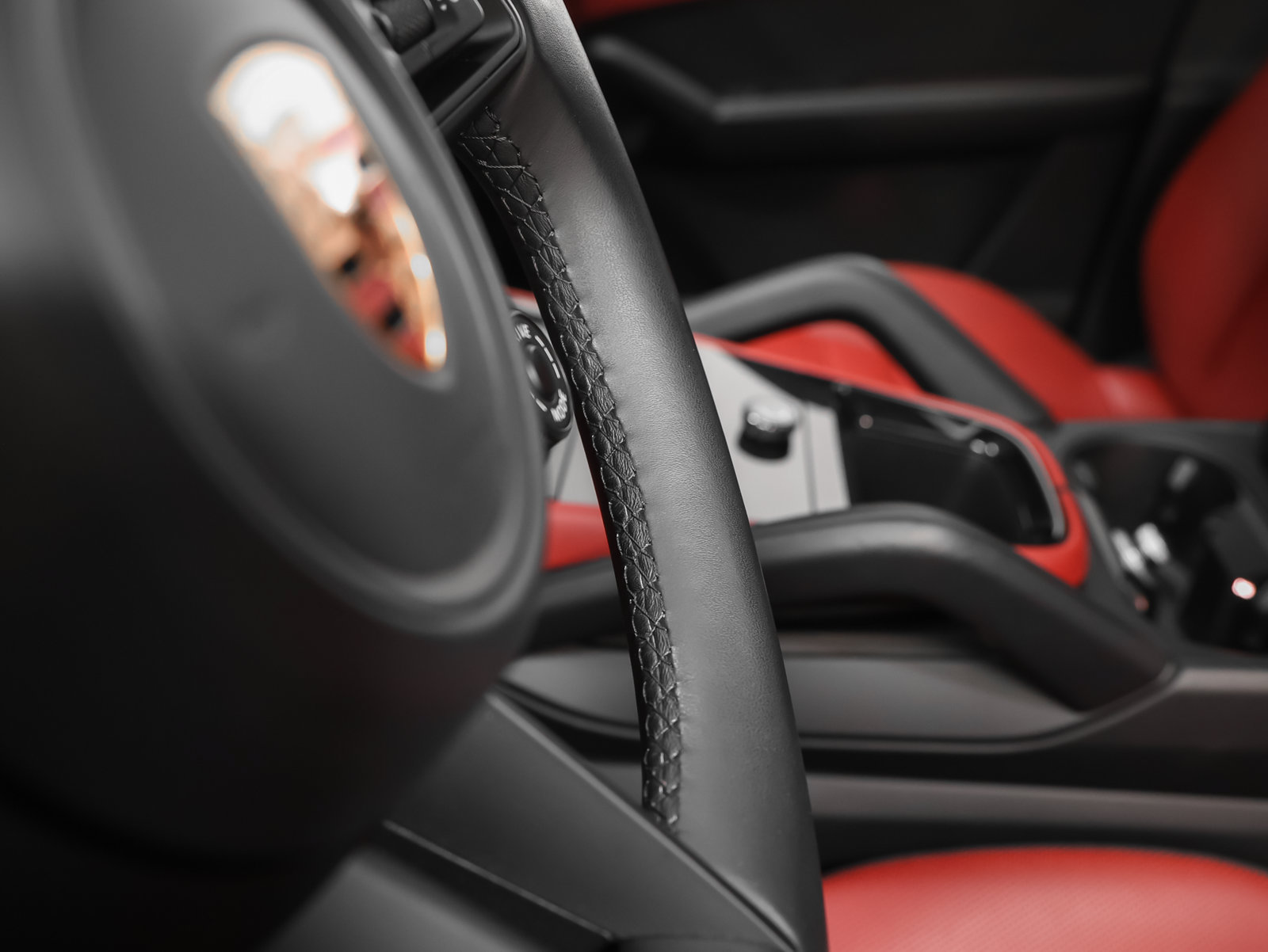 Certified 2025 Porsche Cayenne S AWD/4WD image 30