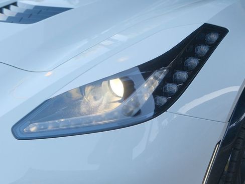 Used 2019 Chevrolet Corvette Grand Sport w/ Carbon Flash Badge Package image 40