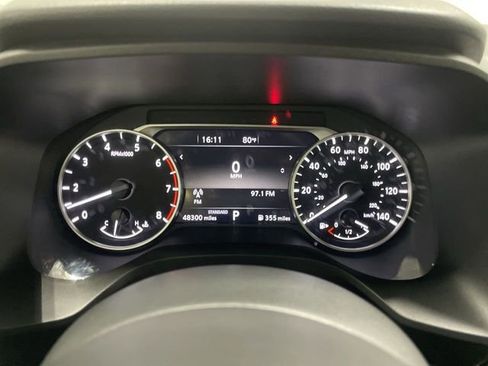 Used 2024 Nissan Rogue SV FWD image 15