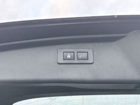 Certified 2025 Subaru Outback Premium AWD/4WD image 19