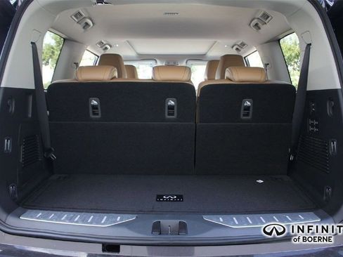 Certified 2026 INFINITI QX80 Luxe image 21
