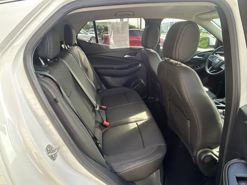 Used 2024 Buick Encore GX Preferred FWD image 31