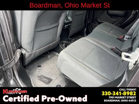Used 2024 Jeep Gladiator Mojave AWD/4WD image 12