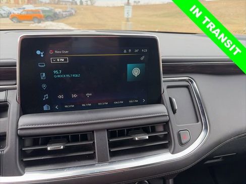 Used 2024 Chevrolet Suburban LT image 6