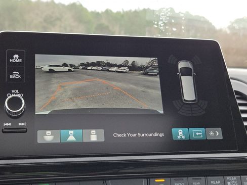 New 2026 Honda Odyssey Touring image 12