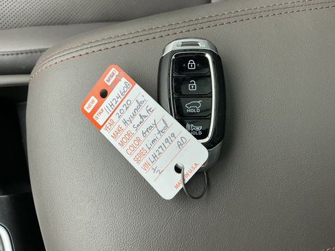 Used 2020 Hyundai Santa Fe Limited image 8