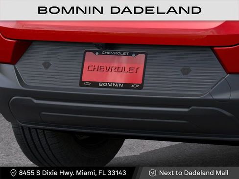 New 2026 Chevrolet Equinox EV LT image 15