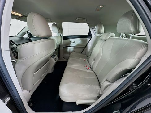 Used 2014 Toyota Venza LE image 24