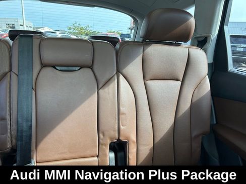 Used 2017 Audi Q7 3.0T Premium Plus w/ Premium Plus Package AWD/4WD image 13
