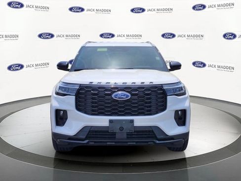 Certified 2025 Ford Explorer ST-Line w/ ST-Line Street Pack AWD/4WD image 8