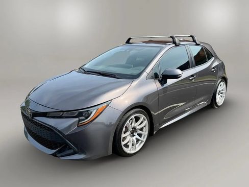 Used 2021 Toyota Corolla SE FWD image 2