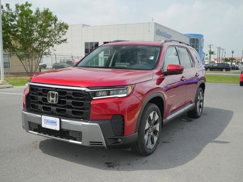 New 2026 Honda Pilot Touring image 1