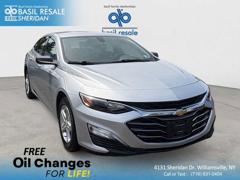 Used 2021 Chevrolet Malibu LS FWD image 1