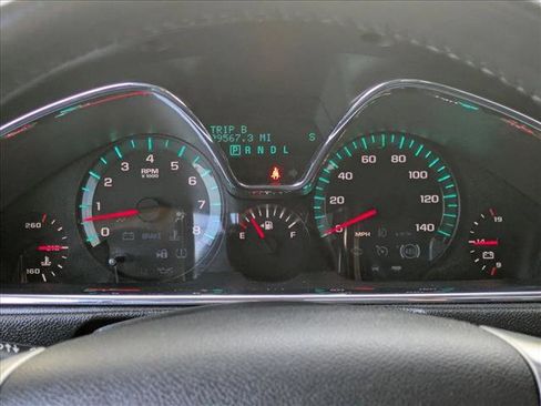 Used 2015 Chevrolet Traverse LTZ image 12