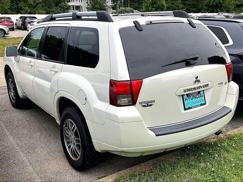 Used 2008 Mitsubishi Endeavor SE FWD image 5