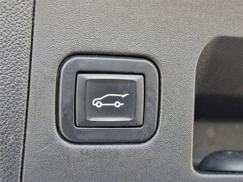 Used 2019 Cadillac XT5 Platinum image 30