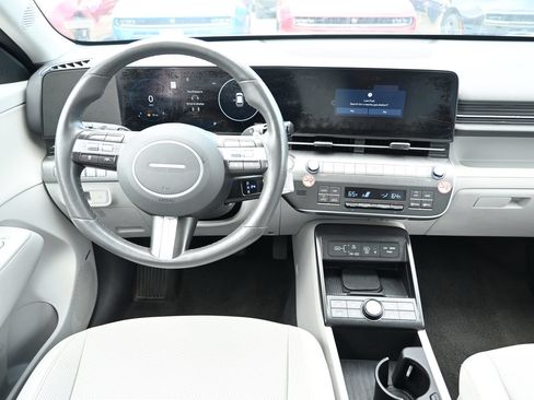 Used 2024 Hyundai Kona Limited AWD/4WD image 28