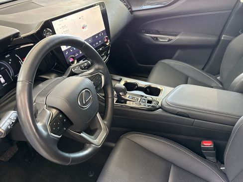 Used 2024 Lexus NX 350h AWD w/ Vision Package image 11