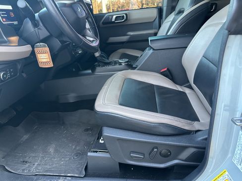 Certified 2022 Ford Bronco Wildtrak image 17