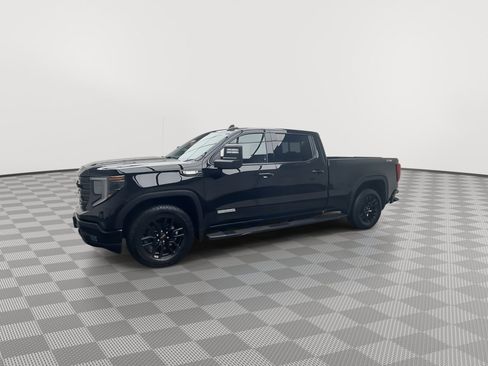 Used 2024 GMC Sierra 1500 Elevation w/ Preferred Package AWD/4WD image 39