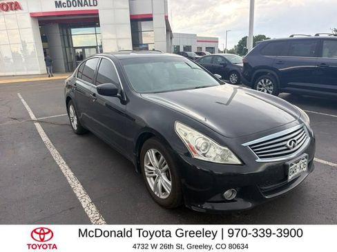 Used 2011 INFINITI G37 x Sedan w/ Premium Pkg AWD/4WD image 2