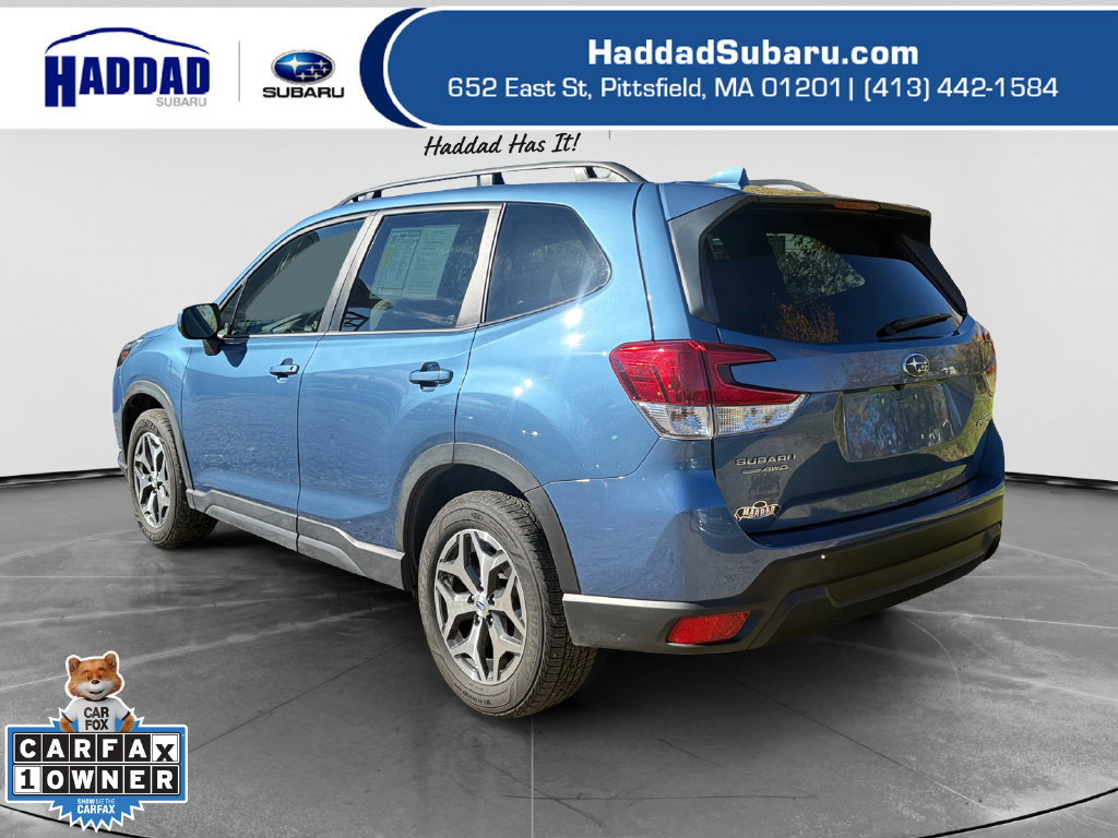 Used 2022 Subaru Forester Premium AWD/4WD image 3
