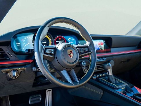 Used 2022 Porsche 911 GT3 image 29