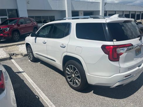 Used 2021 GMC Acadia Denali w/ Denali Technology Package FWD image 3