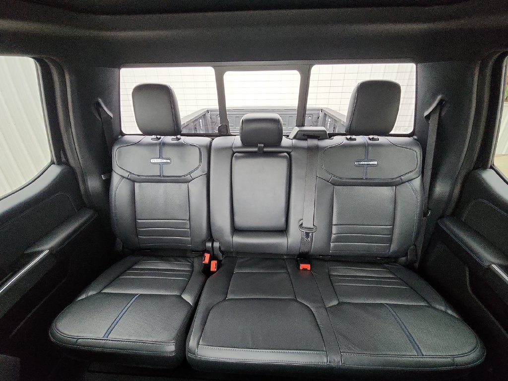 Used 2025 Ford F250 Platinum AWD/4WD image 12