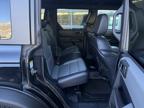 Used 2024 Ford Bronco Everglades AWD/4WD image 39