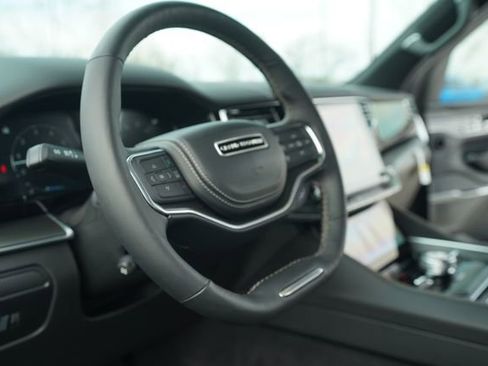 New 2026 Jeep Grand Wagoneer Summit w/ Rear Seat Video Group I image 33