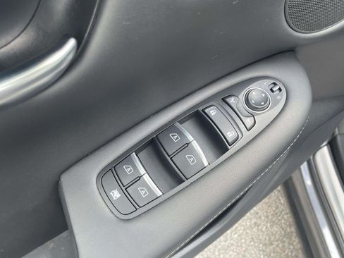Used 2023 INFINITI QX50 Luxe FWD image 18