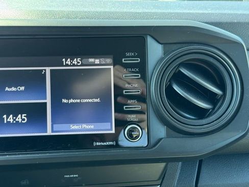 Used 2022 Toyota Tacoma SR image 9