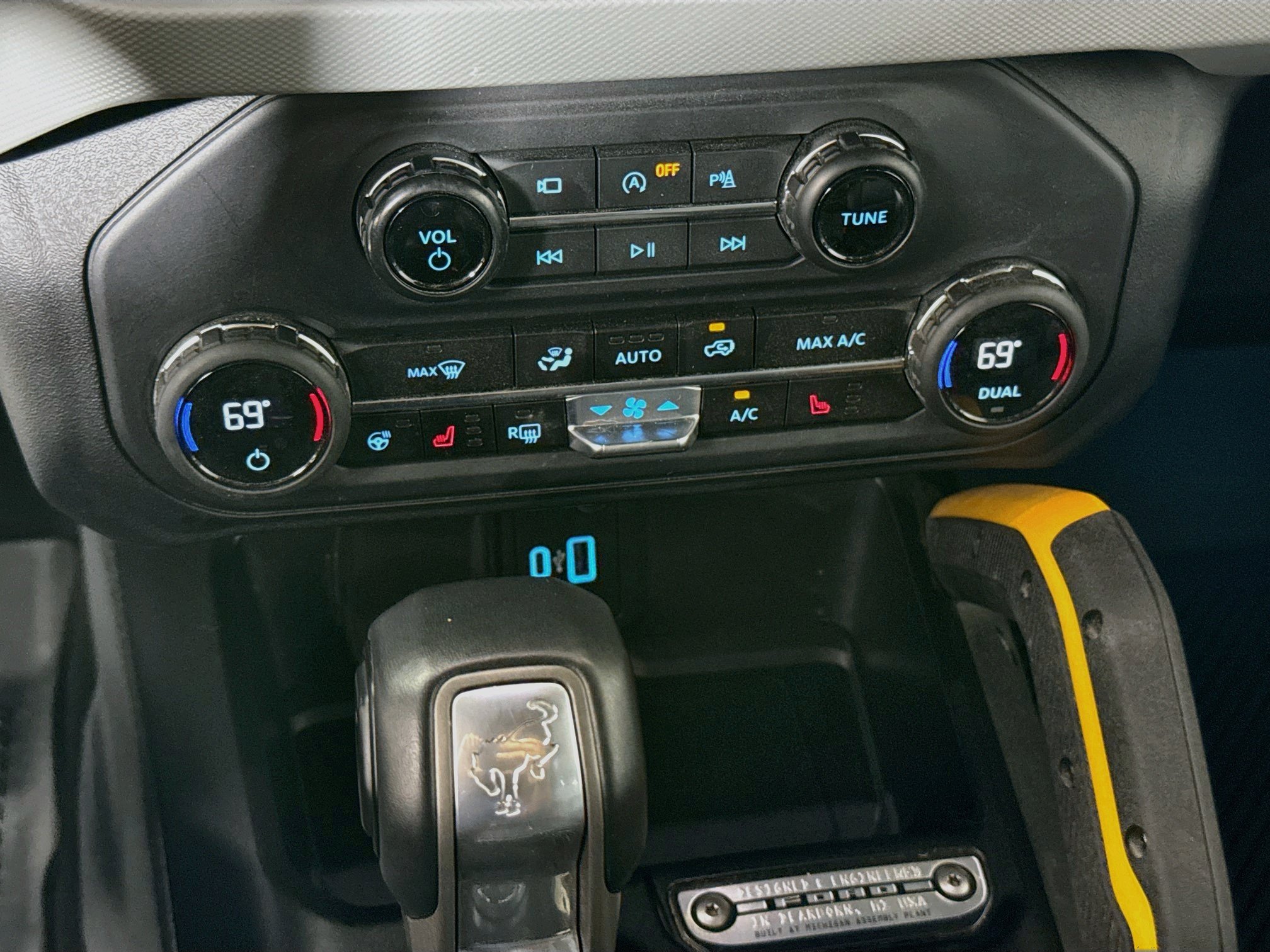 Used 2023 Ford Bronco Badlands AWD/4WD image 17