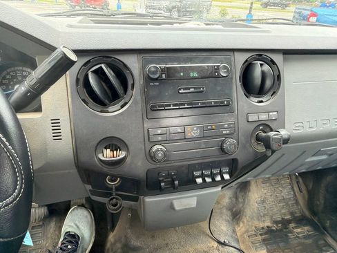 Used 2012 Ford F550 2WD Regular Cab Super Duty w/ Payload Upgrade Pkg image 10