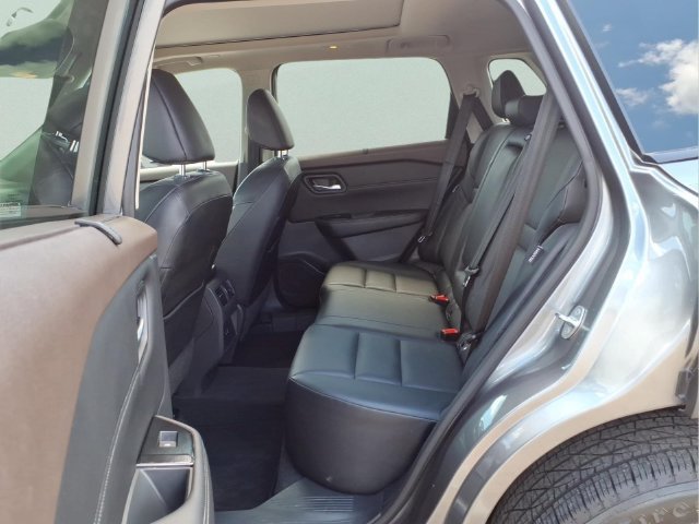 Used 2022 Nissan Rogue SV w/ SV Premium Package AWD/4WD image 22
