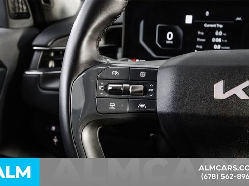 Used 2024 Kia EV9 Land image 31