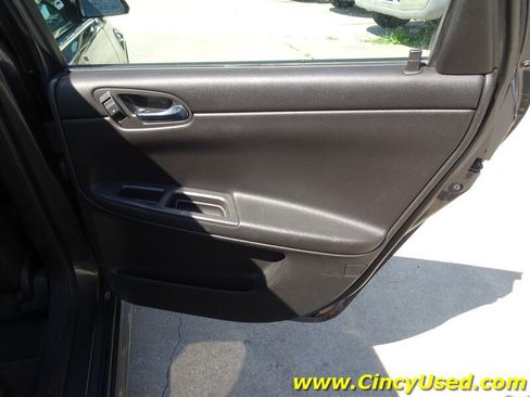 Used 2011 Chevrolet Impala LT w/ Luxury Edition Package FWD image 27