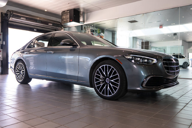 Certified 2023 Mercedes-Benz S 500 4MATIC image 1