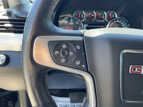 Used 2017 GMC Yukon SLT w/ Open Road Package image 16