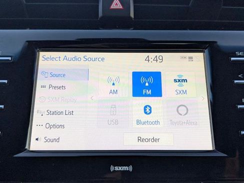 Used 2020 Toyota Camry SE image 29