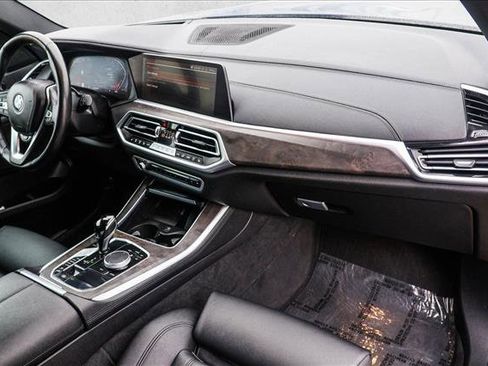 Used 2022 BMW X5 xDrive40i w/ Premium Package image 28