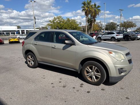 Used 2013 Chevrolet Equinox LS image 2