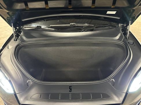 Used 2024 Tesla Model X AWD/4WD image 5
