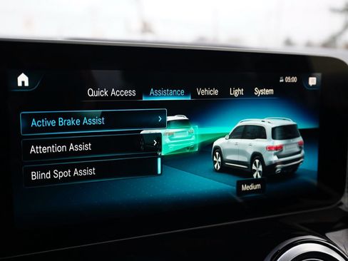 Used 2020 Mercedes-Benz GLB 250 4MATIC image 61